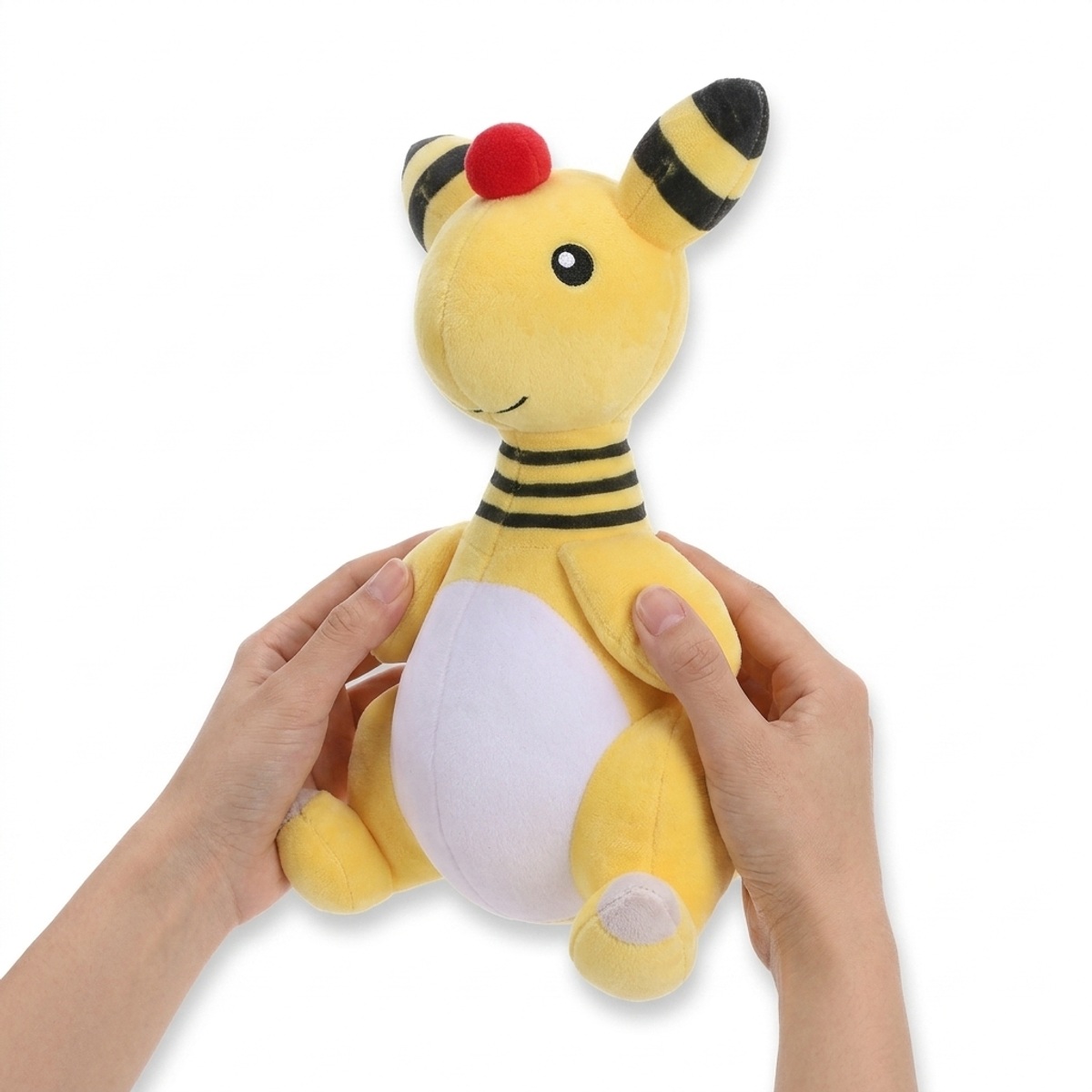 Peluche Ampharos tenuto in mano