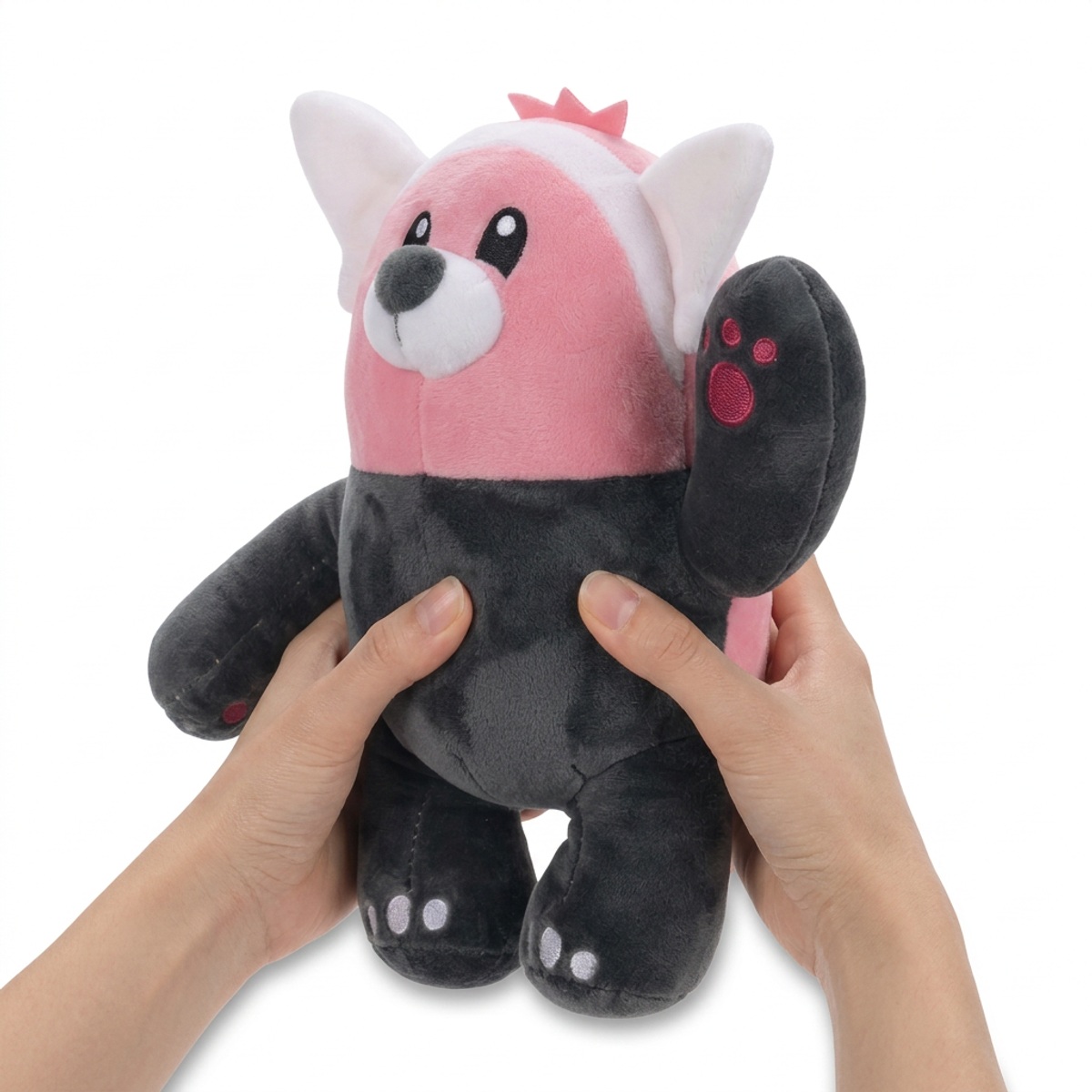 Peluche Bewear tenuta nelle mani