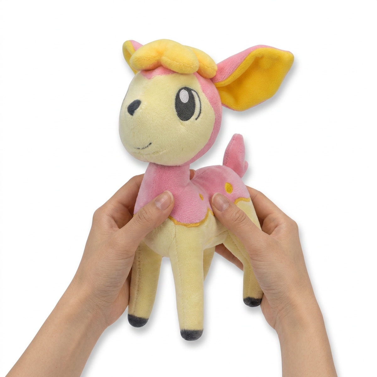 Peluche Deerling tenuta nelle mani