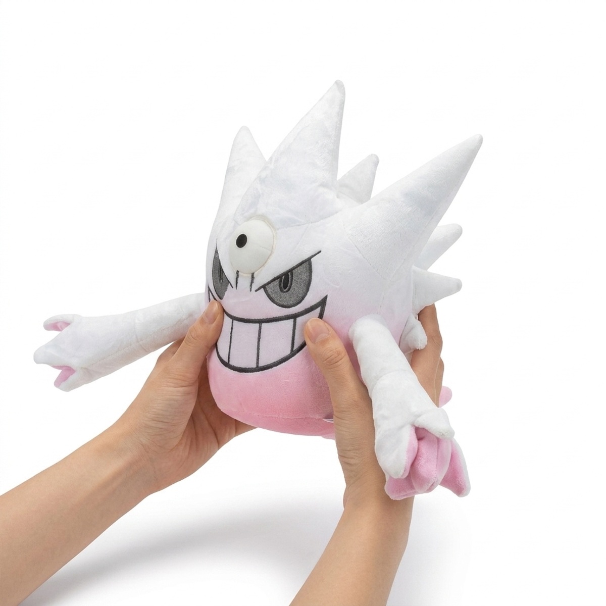 Peluche Gengar Mega tenuto nelle mani