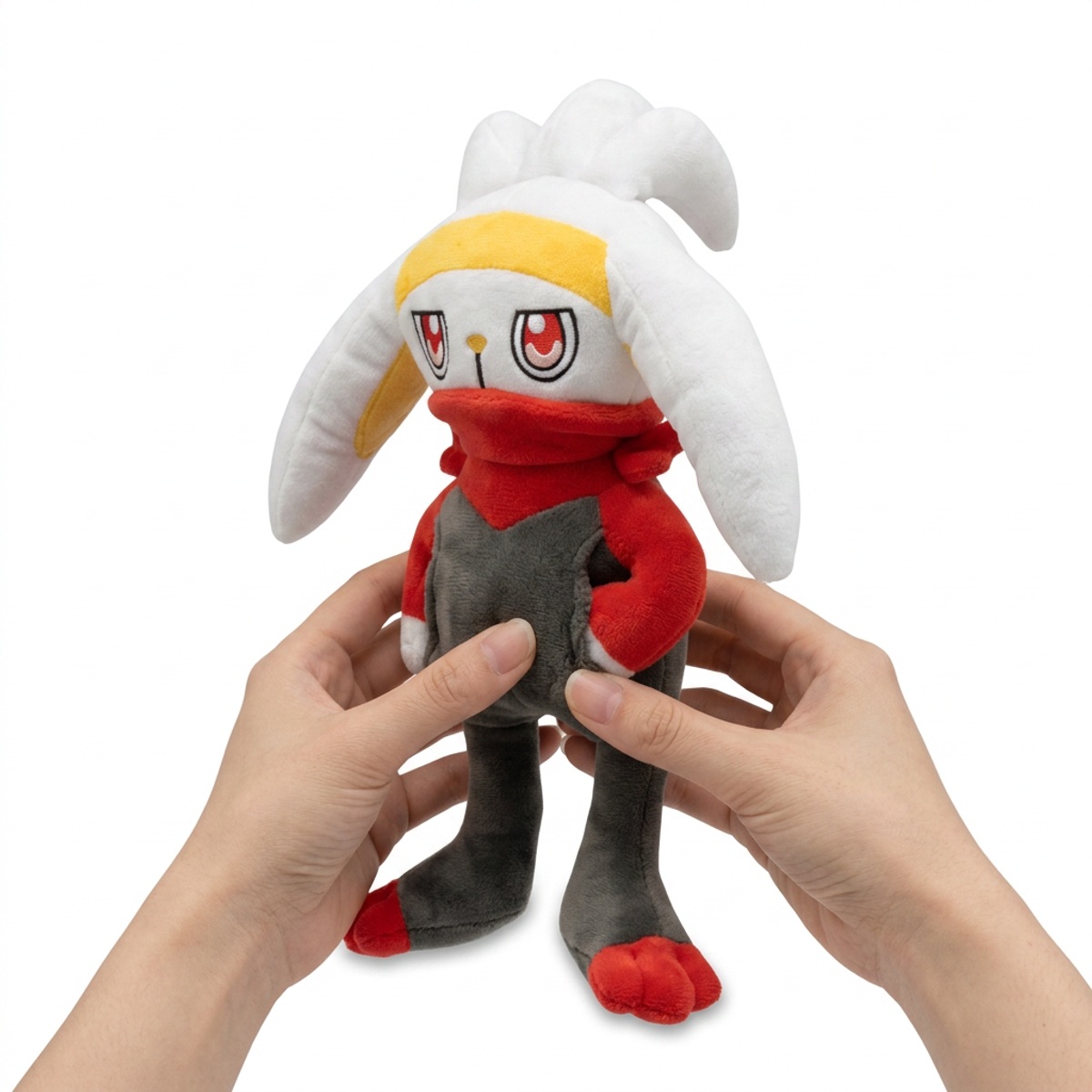 Peluche Raboot tenuto nelle mani
